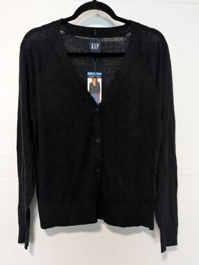 GAP Women's V-Neck Button-Up Cardigan